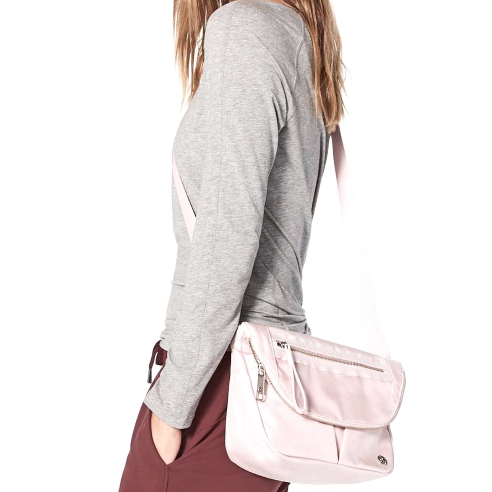EUC! Lululemon Festival Bag II in misty pink